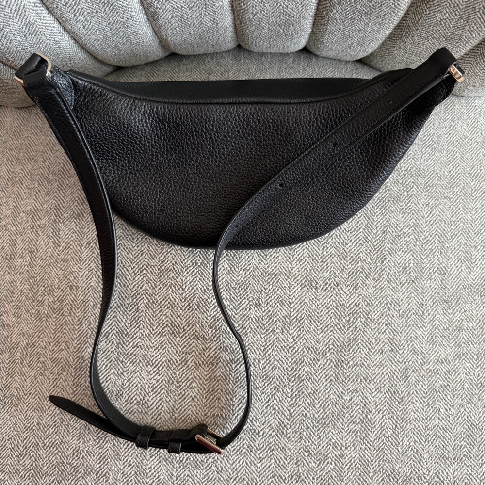 Kate Spade Black Pebbled Leather Belt Bag
LOWEST PRICE AS MARKED - NO OFFERS! - Picture 5 of 7